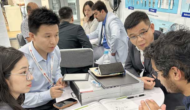 鴻嘉利閃耀2024歐洲智慧能源展丨聚焦創(chuàng)新技術(shù)，共筑全球碳中和未來(圖11)